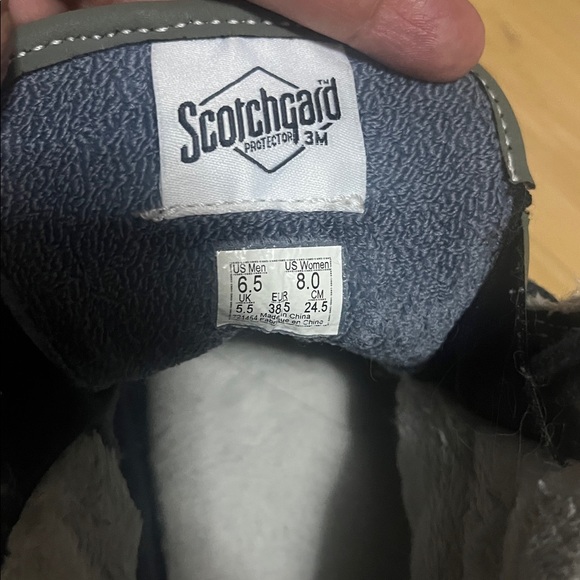 VANS OFF THE WALL HIGH TOP SHOE - Picture 6 of 6